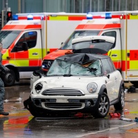 Auto sulla folla: 28 i feriti, fermato un afghano di 24 anni