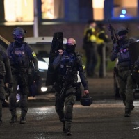 «Circa dieci morti». Ha agito da solo e non sarebbe terrorismo