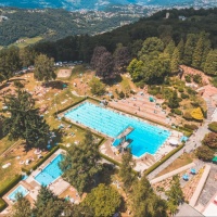 «Aprite, almeno parzialmente, la piscina di Carona e il parco»