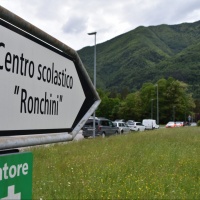 Attimi di gelo: il killer fissa negli occhi l'avvocata della famiglia del custode