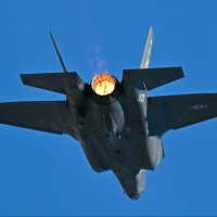 Altro missile americano su Berna: «Nessun prezzo fisso per gli F-35»
