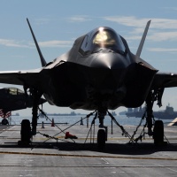 La "risposta" ai dazi: «Rivedere l'acquisto degli F-35»