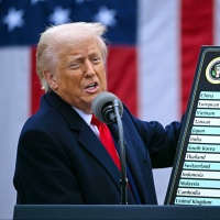 Svizzera, altro che accordo: Trump aumenta i dazi al 39%