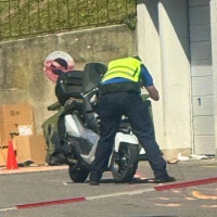 17enne muore mentre fugge dalla polizia: poi scoppia la rabbia