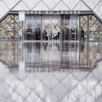 Rapina al Louvre, arrestati due presunti ladri