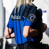 Bande criminali che rubano auto di lusso e armi: la Svizzera crea una task force