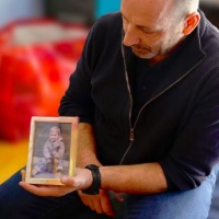 «La fuga dal Constellation di mio figlio: la caduta sulle scale e poi il coma»