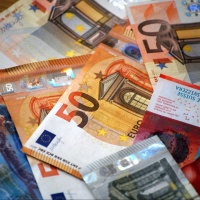 Franco forte sull'euro. «Un trend destinato a proseguire»