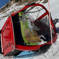 Cabinovia crollata, le indagini: «Tutta colpa del vento»