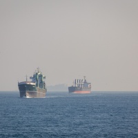 L'Iran: «Hormuz non tornerà come prima della guerra». E conferma la morte di Larijani