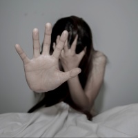 «Un clima di terrore e abusi sistematici commessi su una ragazza con limiti cognitivi»