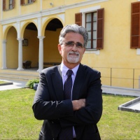 «Arrivano da noi che sono già in AI. Quindi si annoiano, vanno in piazza e si drogano»