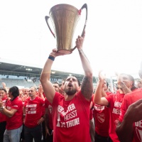 La favola è realtà: esplode la festa a Thun
