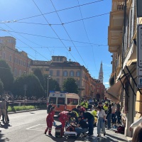 Modena, auto piomba sui pedoni in centro: sette i feriti, quattro in gravi condizioni