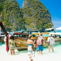La stretta drastica sui visti turistici della Thailandia riguarda anche la Svizzera