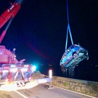 Auto precipita nel Lago di Como: un morto e tre feriti