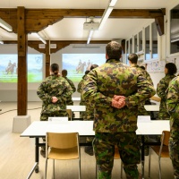 Esercito svizzero, purea di mele italiana. E la polemica è servita