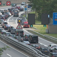 15 chilometri di coda in direzione sud, 4 verso nord