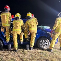 Esce di strada e si rovescia in un prato: due feriti a Gerra Verzasca