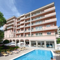 L’Hotel De La Paix ha un nuovo proprietario