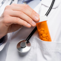 Fiducia nel medico di famiglia e negli antibiotici: lo studio USI ha bisogno dei ticinesi