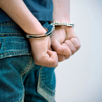 Criminalità minorile, come intervenire prima che sia troppo tardi?