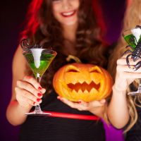 Streghe, musiche galleggianti e zucche: il weekend di Halloween è servito