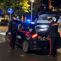 Maxi rissa, ad incastrarli le telecamere. Tra loro uno svizzero