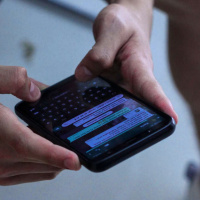 «Me lo faresti un piccolo prestito?», ti scrive l'amico su WhatsApp (ma in realtà non è lui)