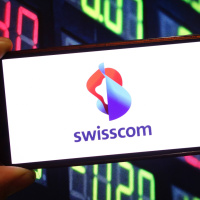 Fibra ottica, Swisscom vince il ricorso: annullata la multa da 18 milioni