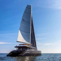 La scuola svizzera che acquista uno yacht da 13,5 milioni per fare lezione in mare