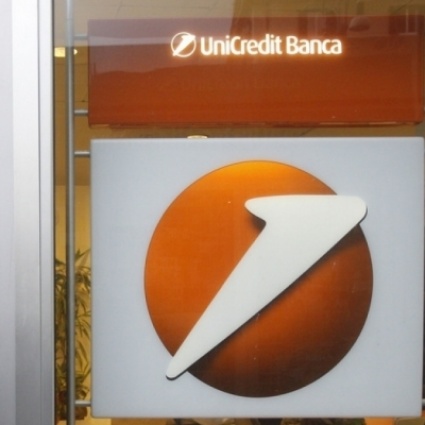 Hacker: attacco informatico contro UniCredit