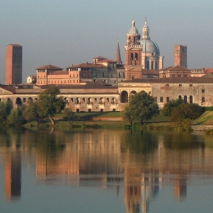 Mantova: un misterioso omicidio sulla pista ciclabile