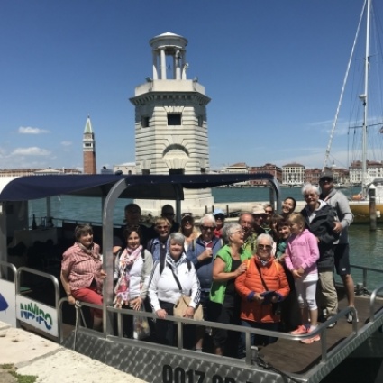 A Venezia in gondola oppure… in gommone oppure catamarano