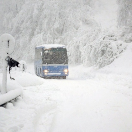 Pullman di studenti bloccato in Valle d'Aosta