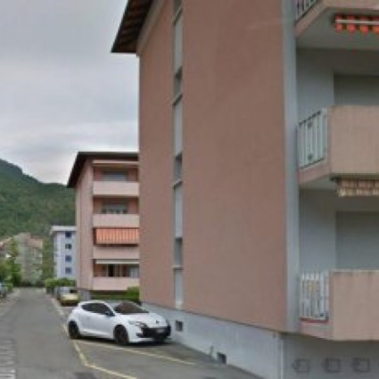 Corpo senza vita in un appartamento a Monthey. Un fermo