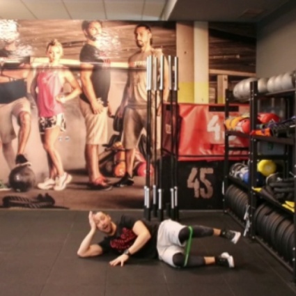 Workout a corpo libero con l’elastico