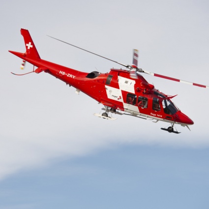 Fa sci alpinismo e si ferisce