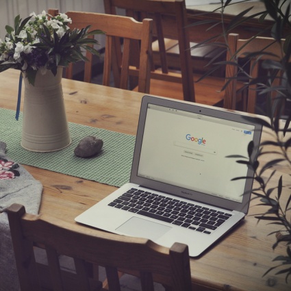 Cosa compriamo e come ci informiamo, in quarantena? Ce lo rivela Google