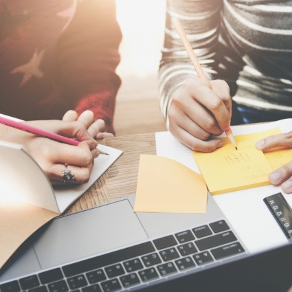 Scuole, corsi, università: come promuovere il sapere sul web