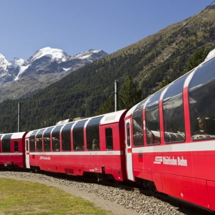 Anche il Bernina Express si mette la mascherina