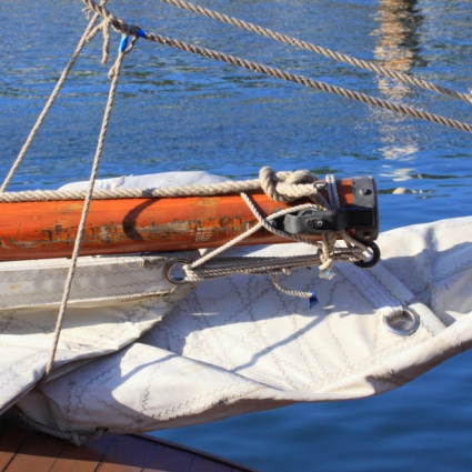 Naufraga barca a vela: almeno 17 morti