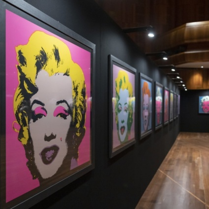 L'arte di Andy Warhol sbarca a Montreux