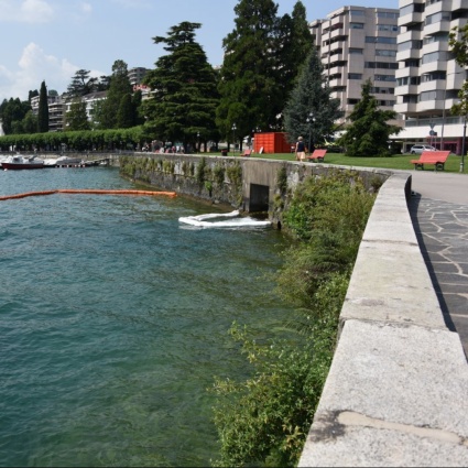 Idrocarburi nel Ceresio, pompieri al lavoro davanti al LAC