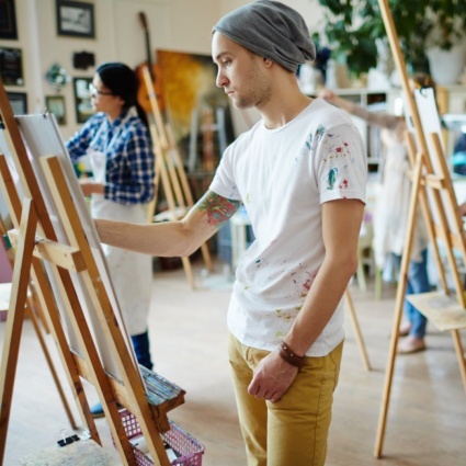 «Ieri puntavano sull'arte, oggi vogliono far mercato»