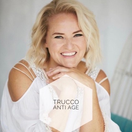 A scuola dalla truccatrice dei VIP: i segreti del Make-up professionale
