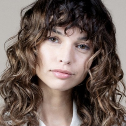 Look capelli 2022: Le proposte di stile astro per i segni di fuoco