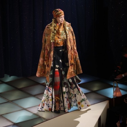 Gigi Hadid, i guadagni recenti vanno all'Ucraina