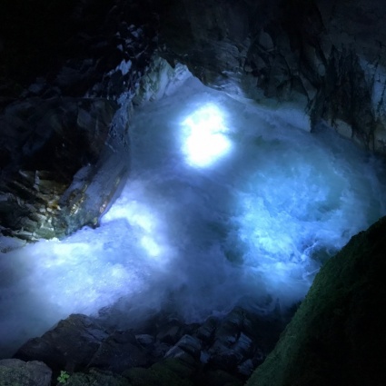 Un incredibile spettacolo naturale dipinto con la luce