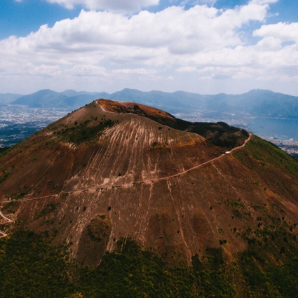 Un turista americano è caduto nel Vesuvio